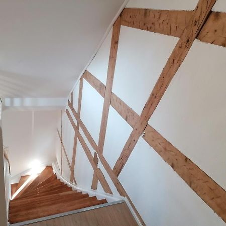 Fewo Im Lehm-Fachwerkhaus Erfurt Mit 3 Einzelnen Schlafzimmern Je Mit Tv Exterior photo
