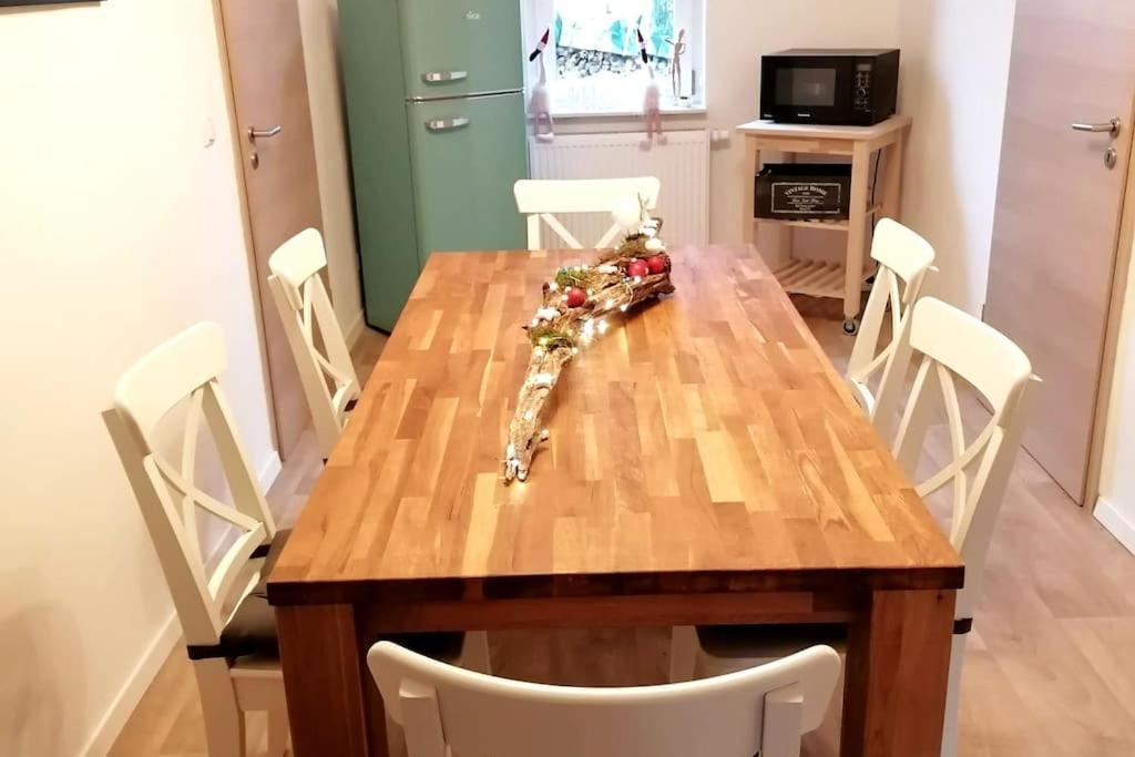 Fewo Im Lehm-Fachwerkhaus Erfurt Mit 3 Einzelnen Schlafzimmern Je Mit Tv Exterior photo