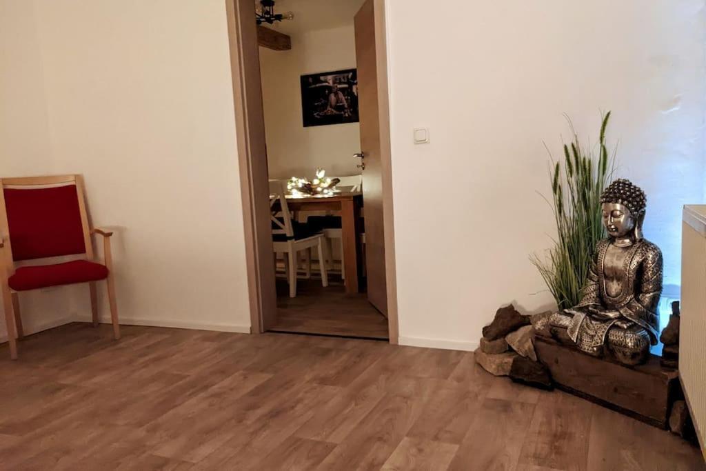 Fewo Im Lehm-Fachwerkhaus Erfurt Mit 3 Einzelnen Schlafzimmern Je Mit Tv Exterior photo