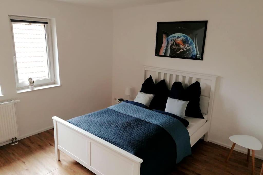 Fewo Im Lehm-Fachwerkhaus Erfurt Mit 3 Einzelnen Schlafzimmern Je Mit Tv Exterior photo